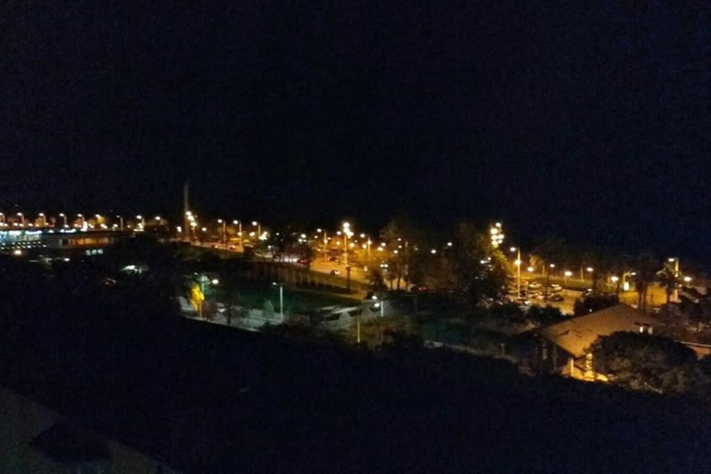 Sea Views & City Skyline Barcelona Bagian luar foto