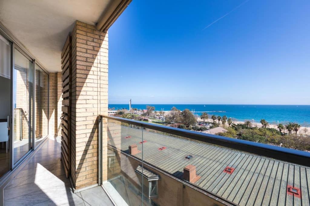 Sea Views & City Skyline Barcelona Bagian luar foto