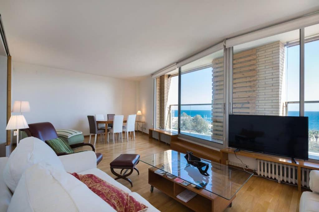 Sea Views & City Skyline Barcelona Bagian luar foto