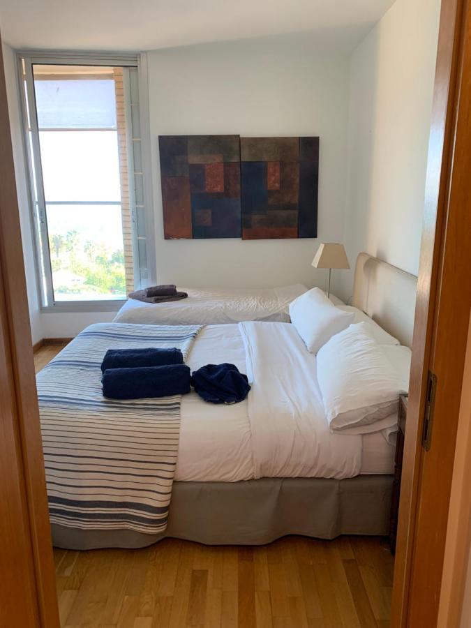 Sea Views & City Skyline Barcelona Bagian luar foto